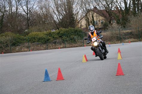 Module 2 Motorcycle Test UK に対する画像結果