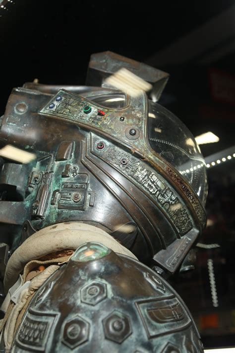 Alien 1997 Space Suit に対する画像結果