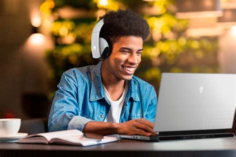 Image result for Alienware M17 R4 2021