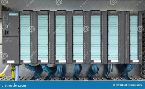 Afbeeldingsresultaten voor Programable Logic Control Examples