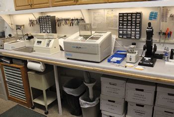 Résultat d’images pour Doctors Office Lab Setup