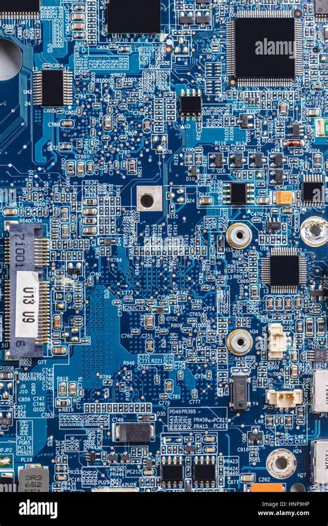 Afbeeldingsresultaten voor Blue Computer Circuit Board