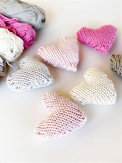 Knit Heart Pattern に対する画像結果