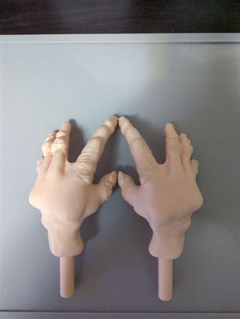 Alien 3 Scary Movie Hand に対する画像結果