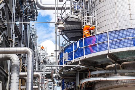 Afbeeldingsresultaten voor Shell QGC Logo