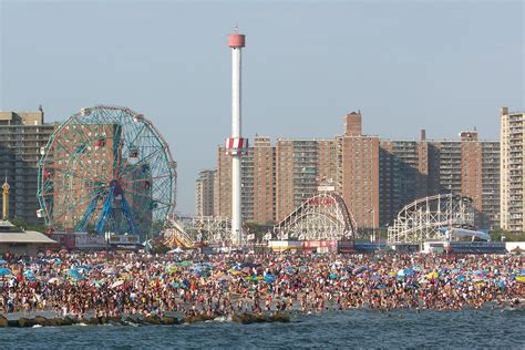 Afbeeldingsresultaten voor Coney Island Today