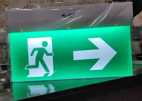 Green LED Exit Signs に対する画像結果