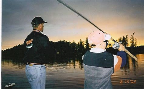 Skimmer Fishing Underwater に対する画像結果