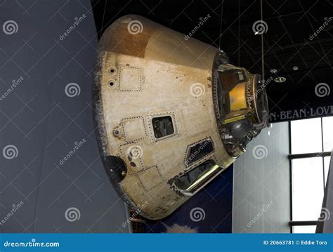 Apollo Command Module Poster に対する画像結果