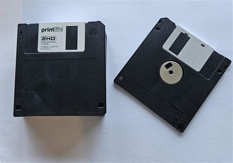 Afbeeldingsresultaten voor Storage Devices Floppy Disk
