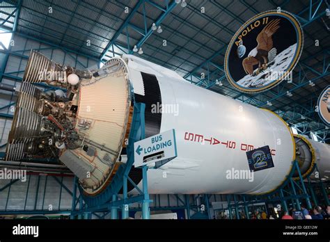 Afbeeldingsresultaten voor Saturn 5 Rocket Command Module