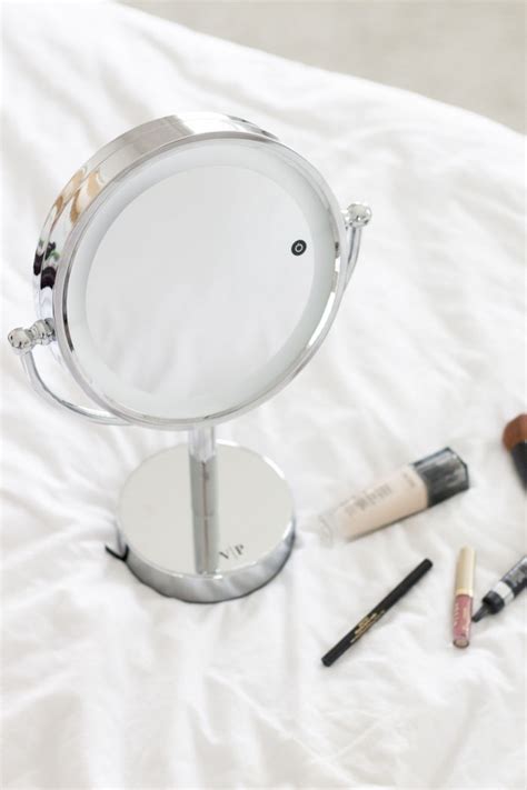 Easy Makeup Tutorial に対する画像結果