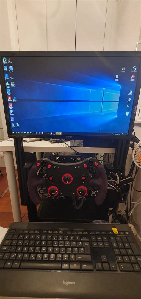 Toradh íomhá ar SimLab GT1 Monitor Mount