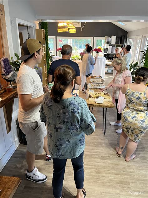 Graduation Party Function Rooms に対する画像結果