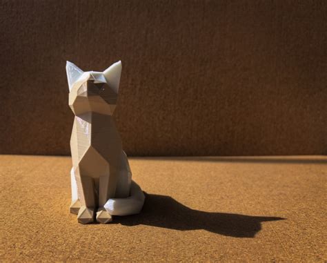 Toradh íomhá ar Low Poly Cat Model