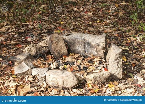 Stone Open Fire Image に対する画像結果