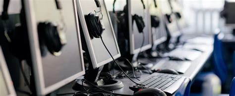 Computer Operator Wallpaper HD に対する画像結果