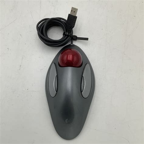 Toradh íomhá ar Computer Mouse with Red Ball