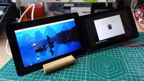 Bildergebnis für Raspberry Pi Touch Screen 7 X 2