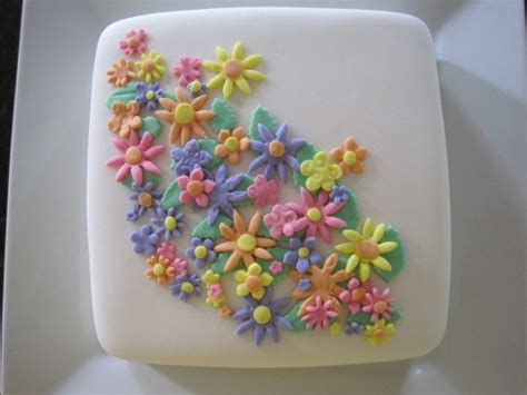 Image result for Simple 2 Layers Cake Spring Flower