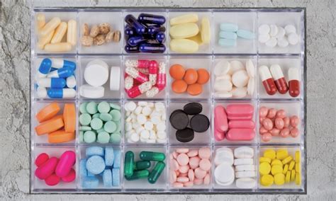 Toradh íomhá ar Problem Reaction Solution Meme