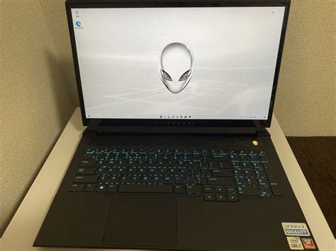 Alienware M17 R4 I7 7820H に対する画像結果