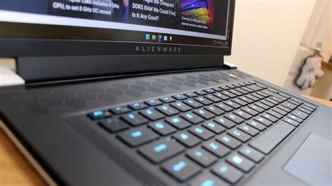 Alienware X17 R2 Speakers に対する画像結果