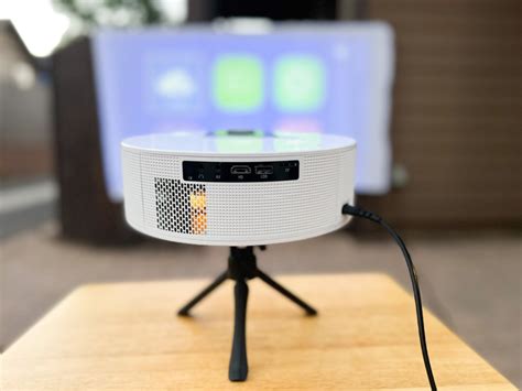 Mini Projector Outisde に対する画像結果