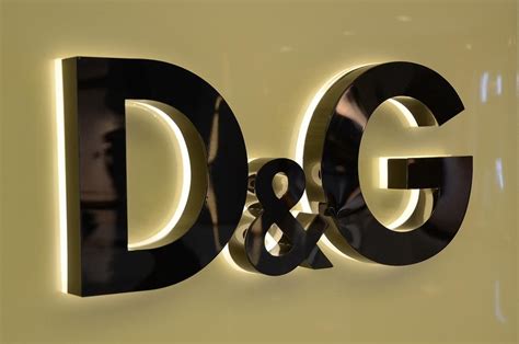 Custom LED-backlit Signs に対する画像結果