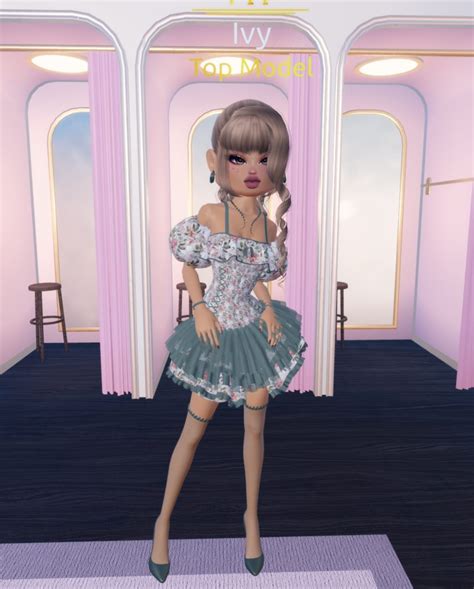 Florals Outfit Ideas DTI に対する画像結果