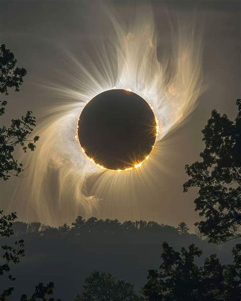 One of the best shots of yesterday's Total Solar Eclipse.. | Солнечное ...