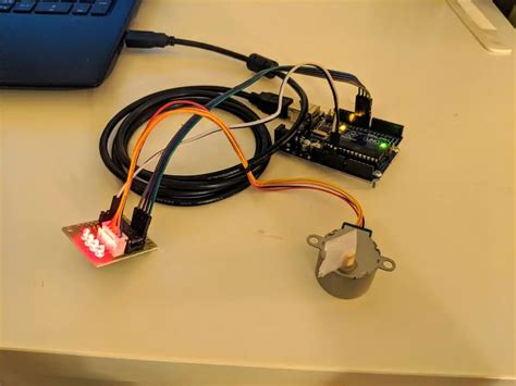 Toradh íomhá ar Motor Connection Arduino