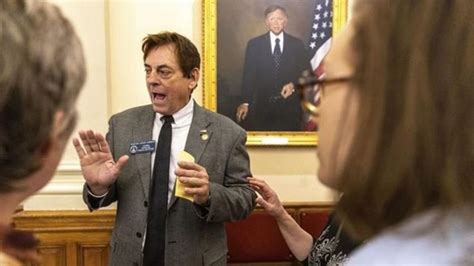 Governor Georgia Sign Language Interpreter に対する画像結果