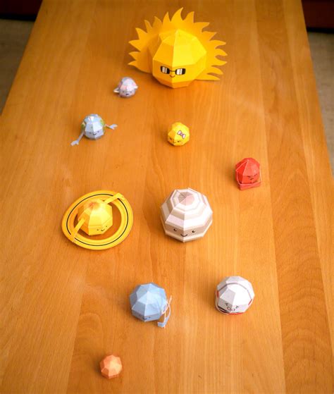 Solar System Papercraft に対する画像結果