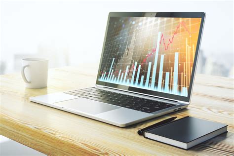 Computer with a Data On Monitor に対する画像結果