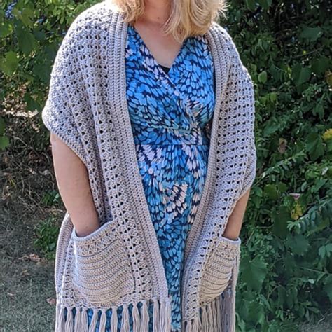 Free Pocket Shawl Crochet Pattern Roundup