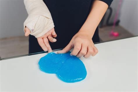 Toradh íomhá ar Alien Walpaper Kid