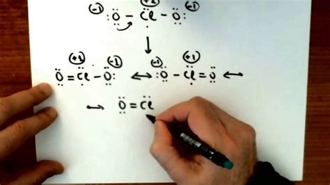 Drawing Lewis Structure of ClO2 に対する画像結果