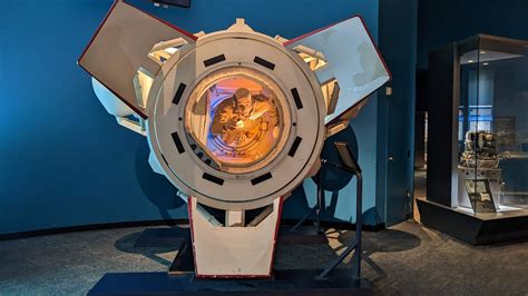 Toradh íomhá ar Apollo 17 Command Module