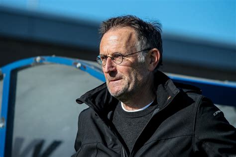 Afbeeldingsresultaten voor Schrijver Foto