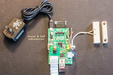 Raspberry Pi Home Security に対する画像結果