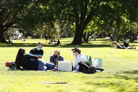 Governor Georgia Sign Language Interpreter に対する画像結果