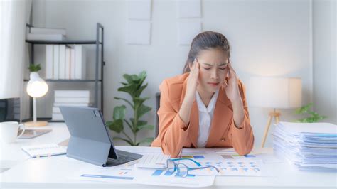 Task Manager Windows 11 Gaming Laptop に対する画像結果