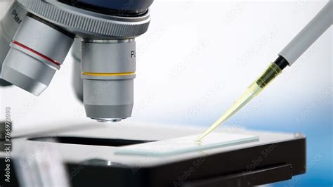 Résultat d’images pour High-Tech Microscope