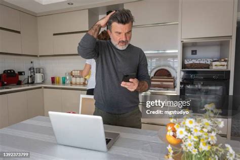 Toradh íomhá ar Problem Reaction Solution Meme