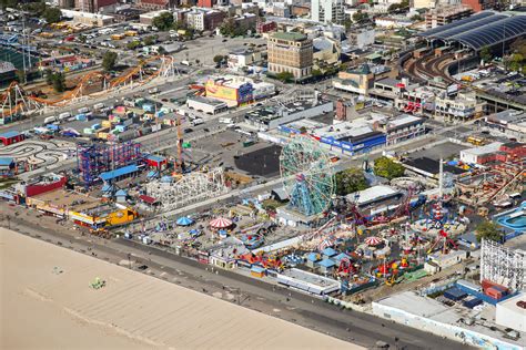 Afbeeldingsresultaten voor Coney Island Today