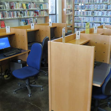 Small Public Library に対する画像結果