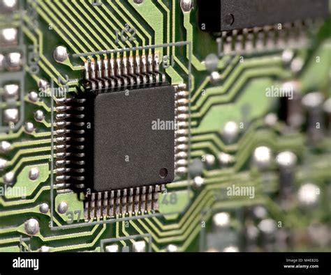 Computer Chip Integrated Circuit に対する画像結果