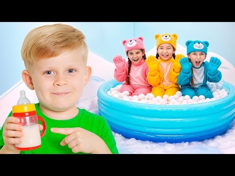 Polar Bears Kindergarten - Christmas Kids Stories