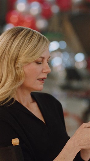 Shopping for your New Year’s vibe? Just ask Google and 📣try it on!📣 | Google